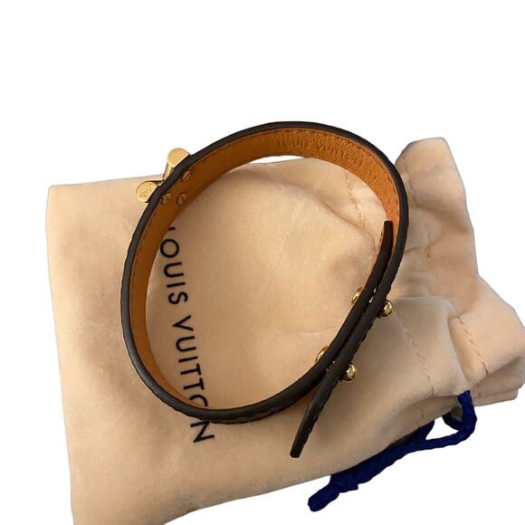 Louis Vuitton Essential V Bracelet Size 19 Brown Monogram Canvas Leather NEW - Picture 3 of 7